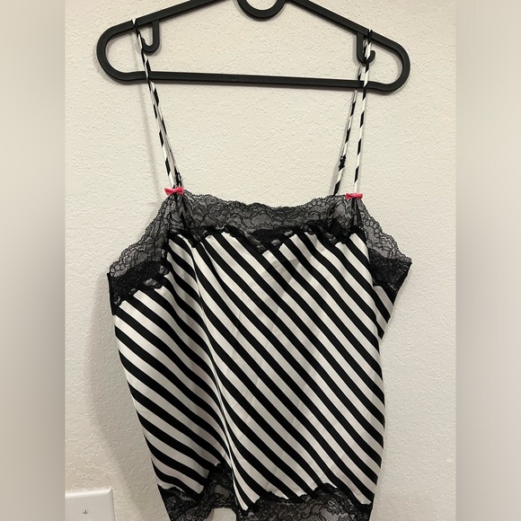 Bundle 💗🖤Victoria's Secret Lingerie - Picture 8 of 14